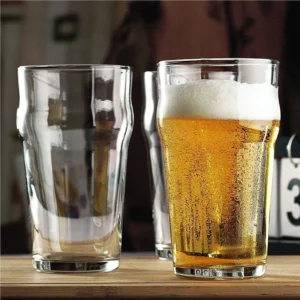 Ölglas okrossbara i plast | stapelbara