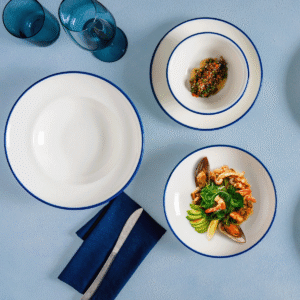 Linea porslinsserie Blue | handmålad kant